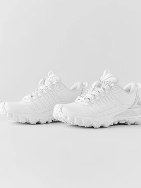 ALO Trail Runner Sneakers